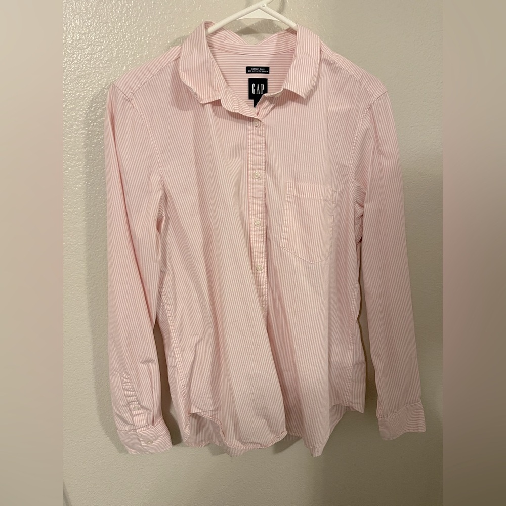 NWOT GAP Women’s Light Pink Striped Button Down Shirt - Picture 1 of 7